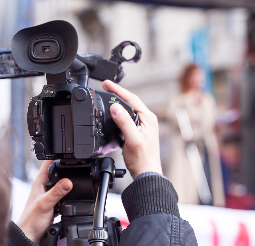 タレント使用広告プラン